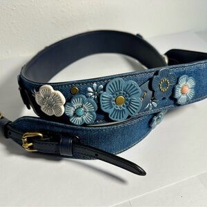 COACH: Coach Dark Blue Denim and Leather Tea Rose Appliqué Novelty Strap